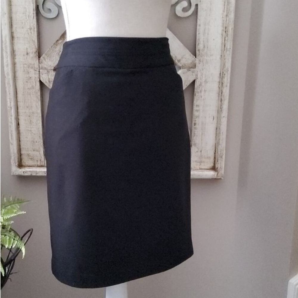Worthington Black Pencil Skirt — Classic Workwear